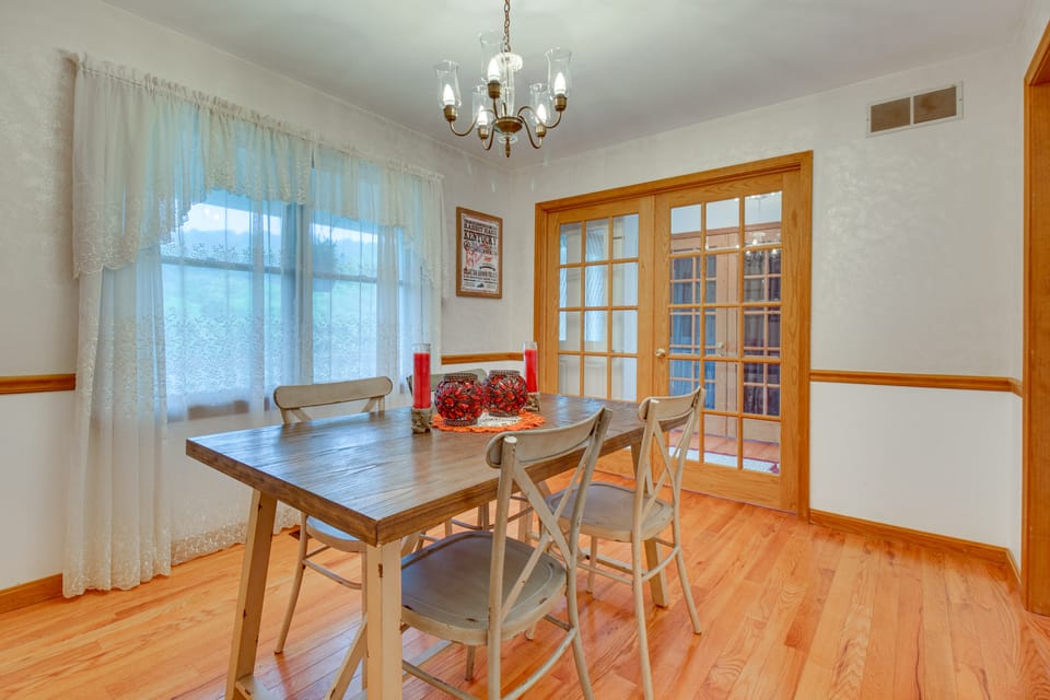 Pet-Friendly Union Vacation Rental with Pool! House in Indiana