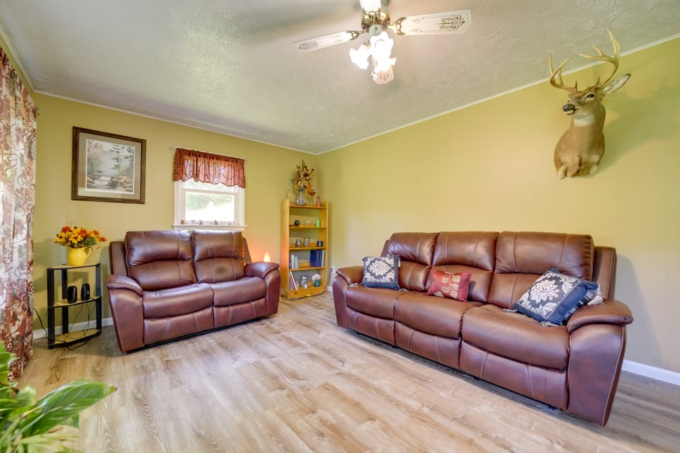 Secluded Canton Vacation Rental 22 Mi to Asheville House in Buncombe County