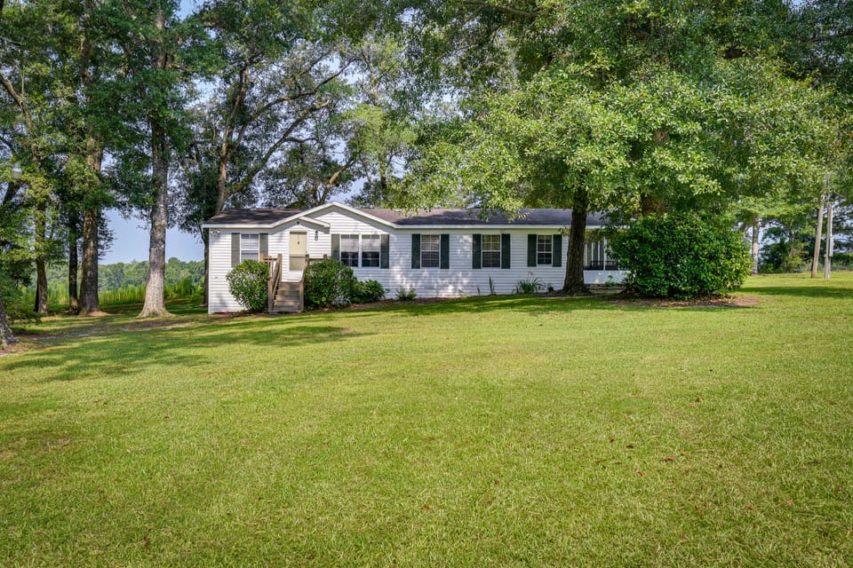 24 Mi to Morrison Springs County Park: Cozy Home House in South Walton County