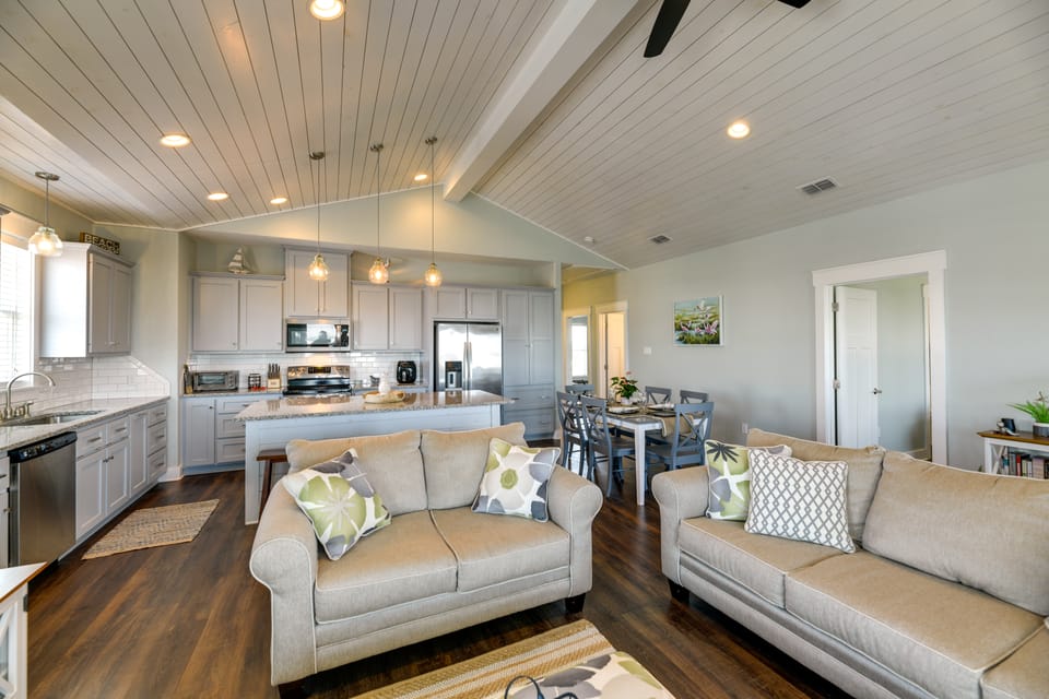 Resort Perks: Waterfront Rockport Home! House in Texas
