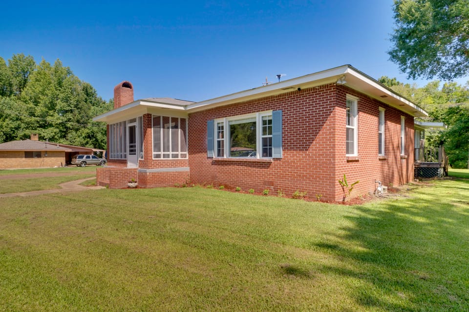 Renovated Louisiana Rental Near Mississippi River House in Mississippi