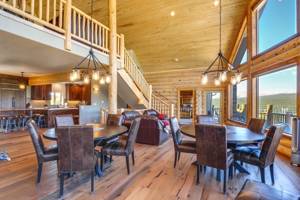Alma Mountain Getaway w/ Private Hot Tub & Views House in Park County
