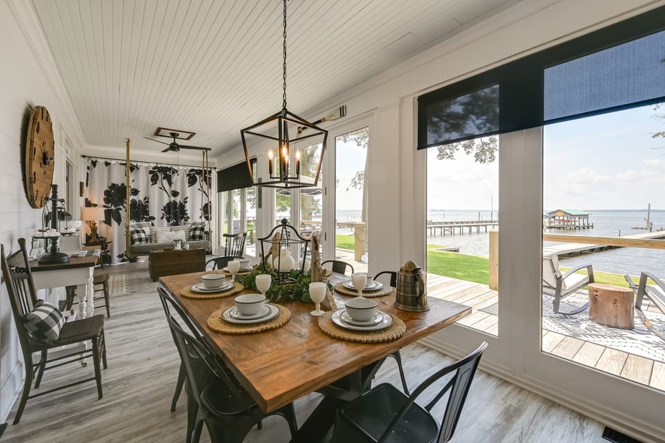Pamlico River Vacation Rental w/ Deck & Fire Pit Cottage in North Carolina