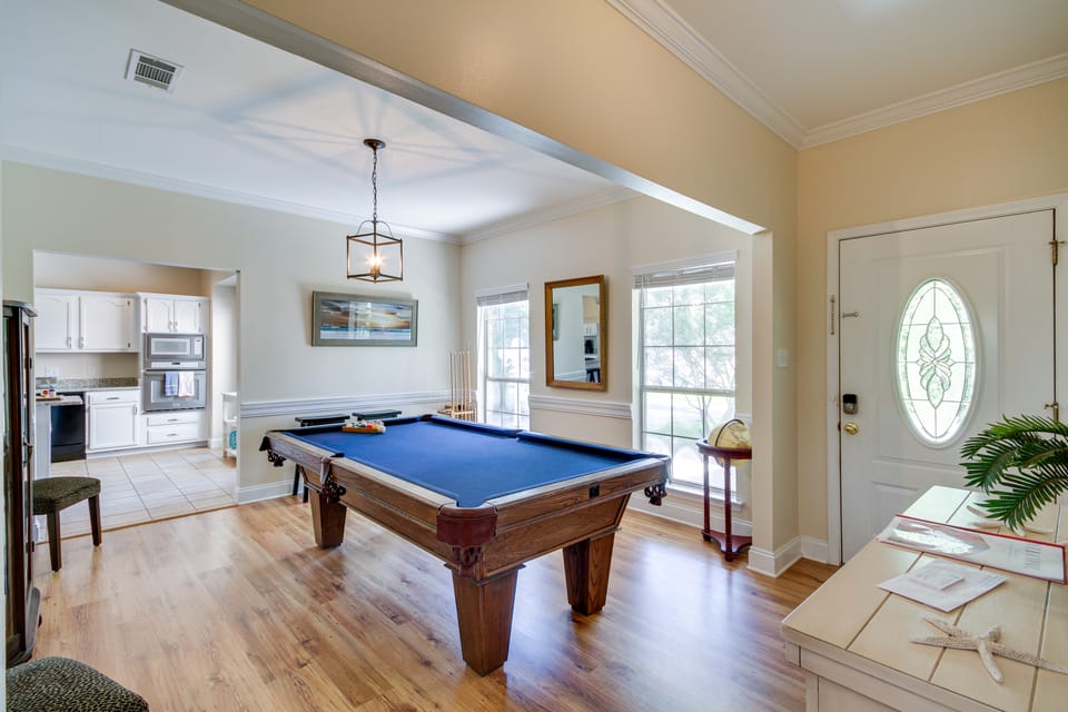 Charming Diamondhead Home w/ Private Yard! House in Diamondhead