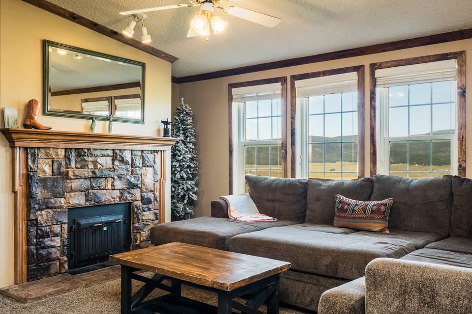Angel Fire Home: Sangre de Cristo Mountains View! House in Angel Fire
