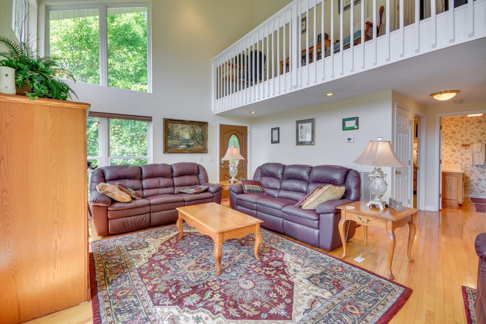 40-Acre Ararat Escape: On-Site Trails & Mtn Views! House in Virginia