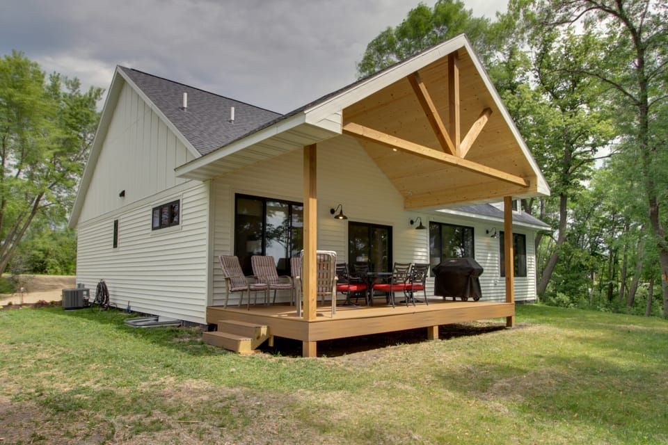 Pet Friendly Lakefront Home: Dock, Kayaks & More! House in Minnesota