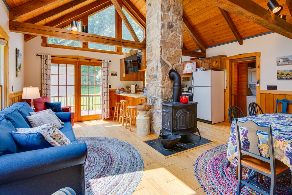 Historic Morrisdale Area Cabin w/ Deck & Fireplace House in Allegheny River