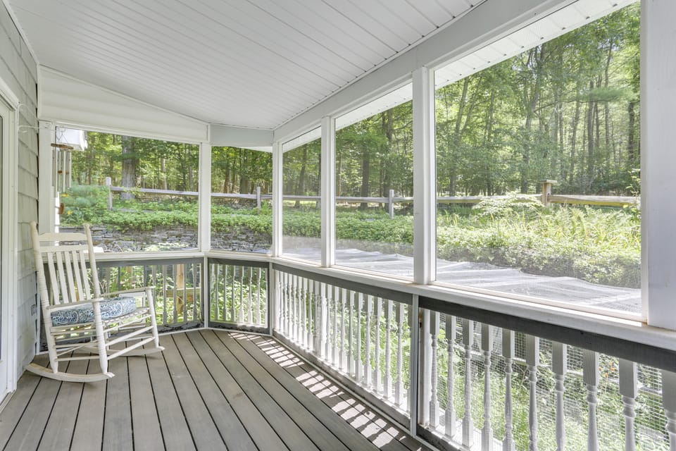 Sparrow Bush Retreat w/ Pool & Screened Porch House in Hudson Valley