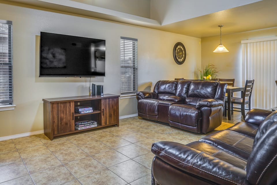 Sunny El Paso Home w/ Private Yard! House in El Paso