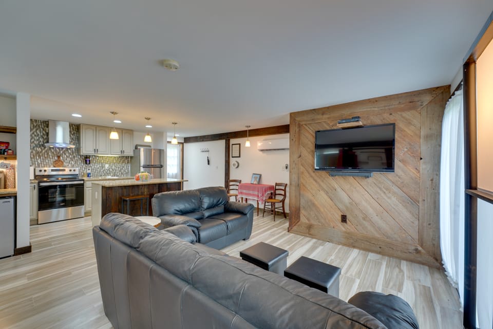 Pet-Friendly Caneadea Retreat with Deck! Apartment in Pennsylvania