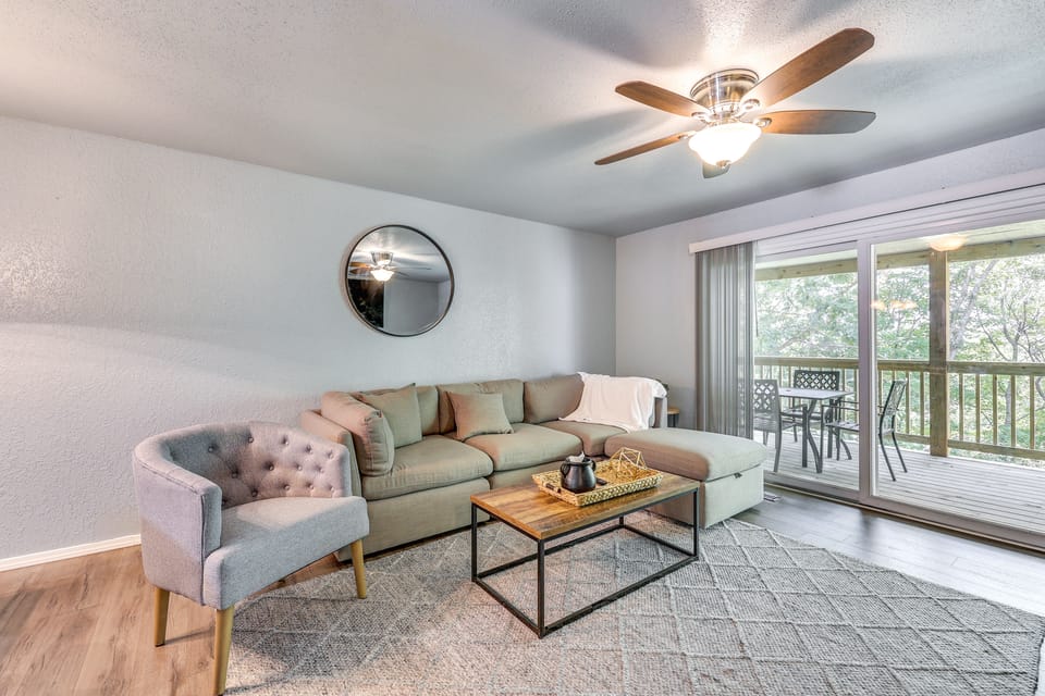 Serene Bella Vista Getaway Near Trails! Apartment in Bella Vista