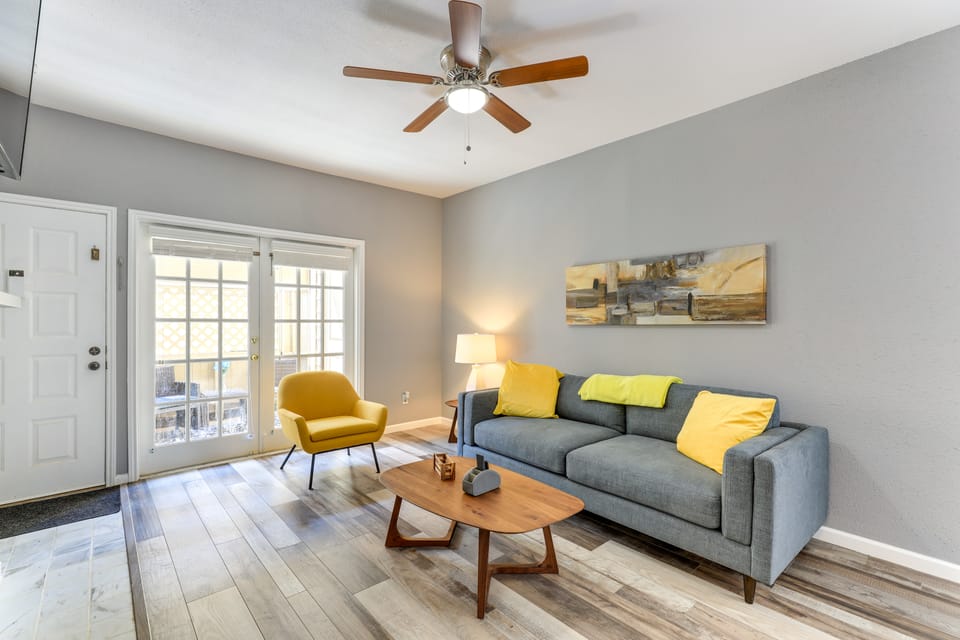 Houston Rental in Gated Community w/ Pool Access! Apartment in Houston
