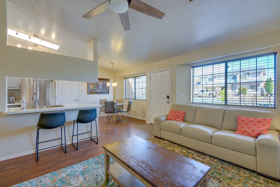 Hot Tub & Fire Pit: Prescott Valley Retreat! Apartment in Prescott Valley