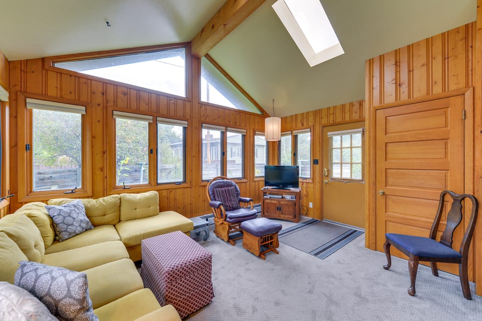 7 Mi to Sinks Canyon: 'Creekside Place' in Lander House in Lander