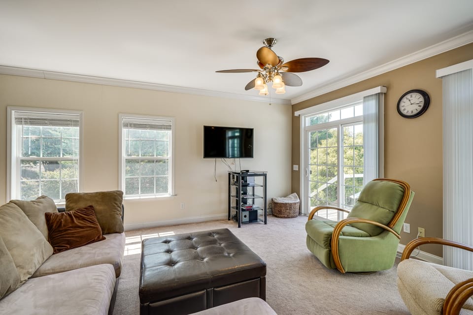 Semora Vacation Rental w/ Dock on Hyco Lake! House in North Carolina