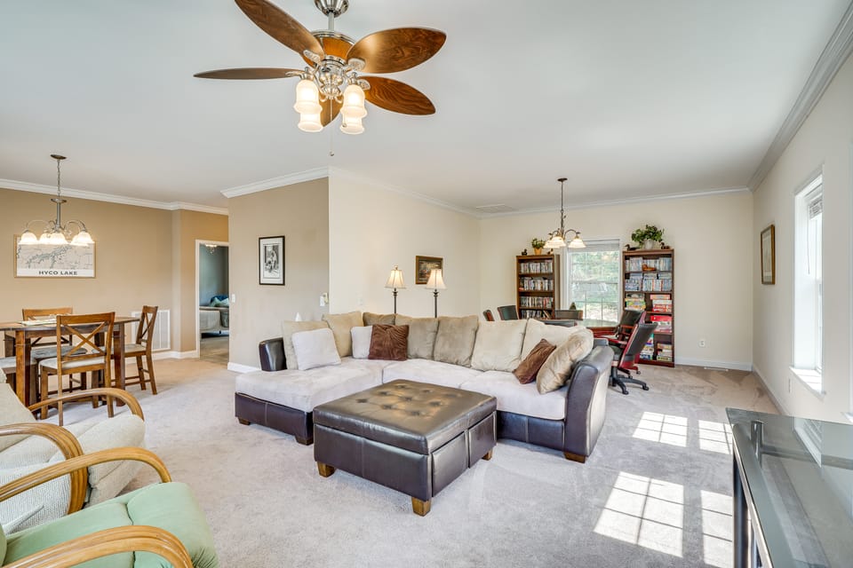 Semora Vacation Rental w/ Dock on Hyco Lake! House in North Carolina