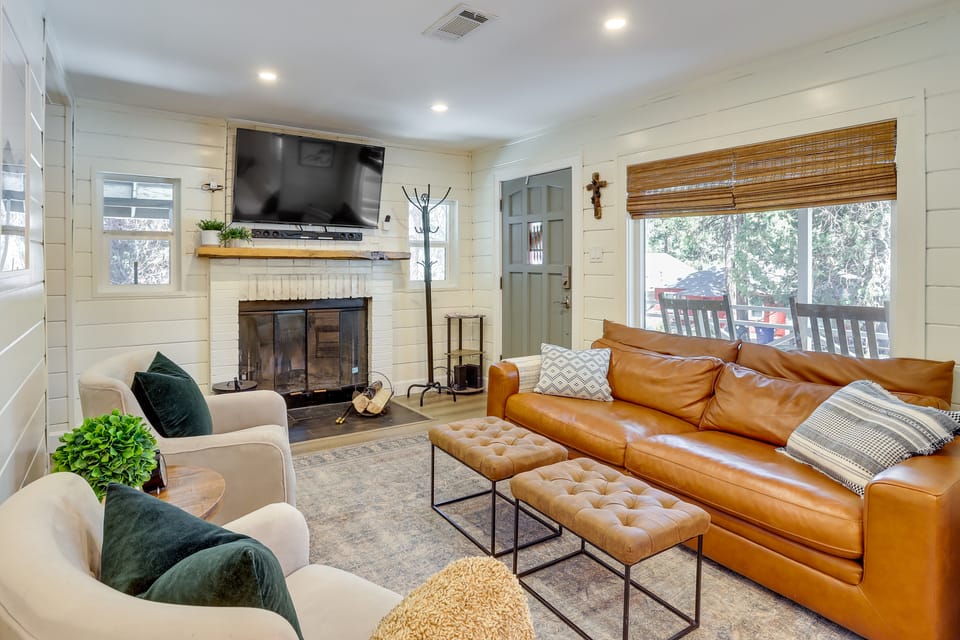 Lake Life Escape! Stunning Big Bear Cabin House in Southern California