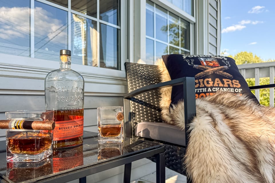 Shelbyville Farmhouse w/ Hot Tub, Fire Pit & Grill House in Indiana