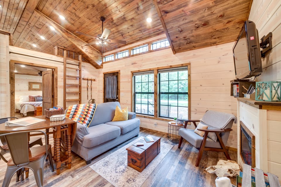 McAlester Vacation Rental w/ Private Hot Tub House in Eufaula