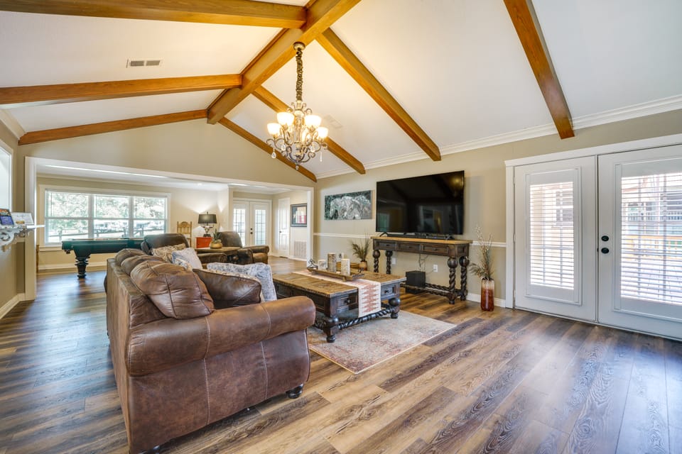 Charming Texarkana Home: Lake & Pool Access! House in Arkansas