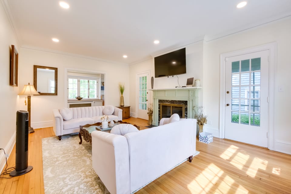 Cleveland Heights Retreat: Close to Everything! House in Shaker Heights