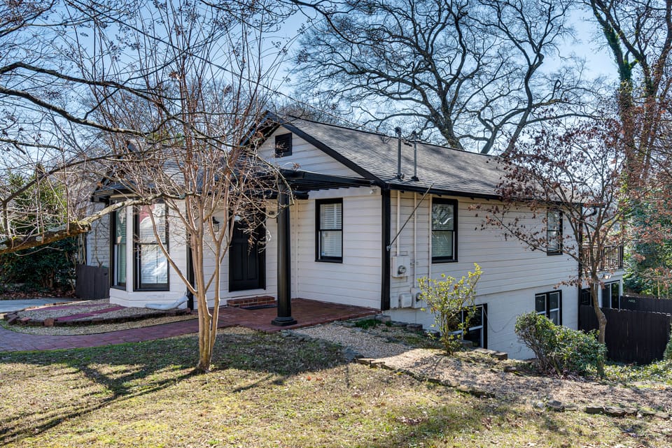 See Int’l Soccer! West Midtown ATL Home w/ Deck House in Buckhead
