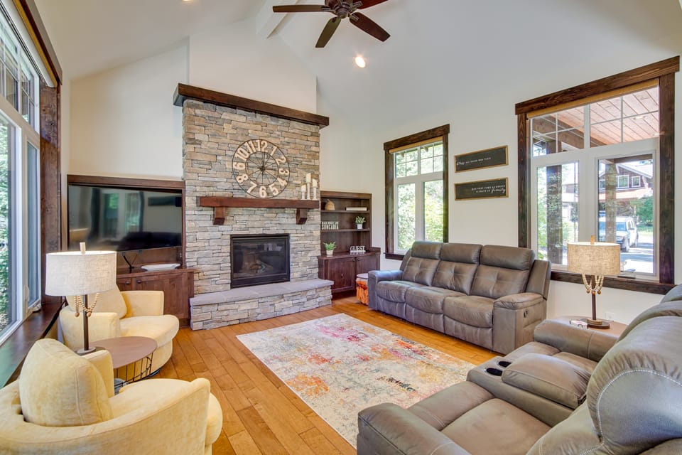 Suncadia Golf | Hot Tub | Game Room | Sleeps 13 House in Kittitas County