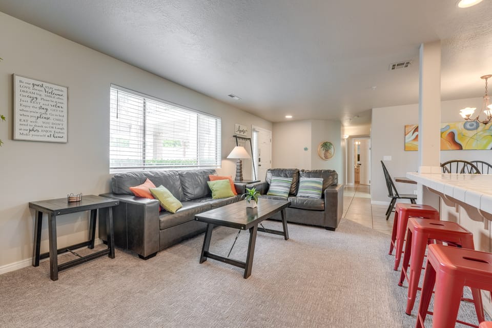 Family-Friendly St George Condo w/ Community Pools Apartment in St George