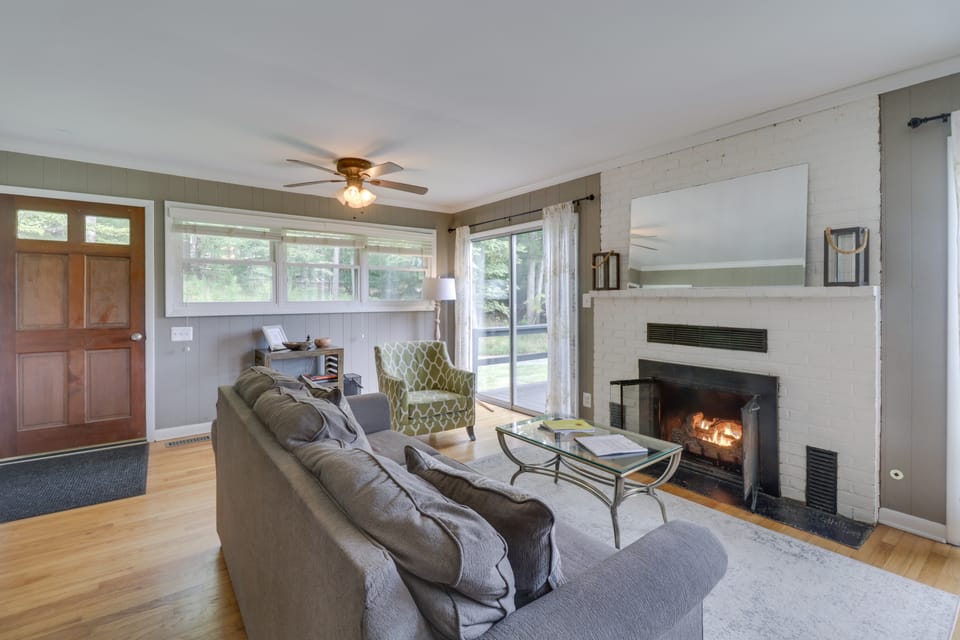 Quiet Charlottesville Hideaway in Baileys Retreat! Cottage in Shenandoah Valley
