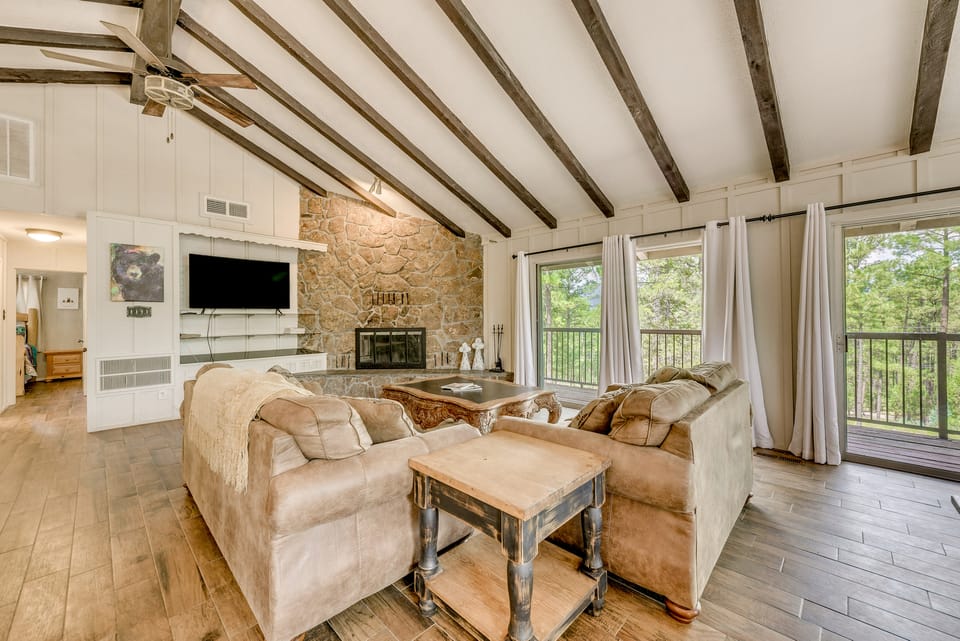 Ruidoso Vacation Rental w/ Spacious Deck House in Ruidoso