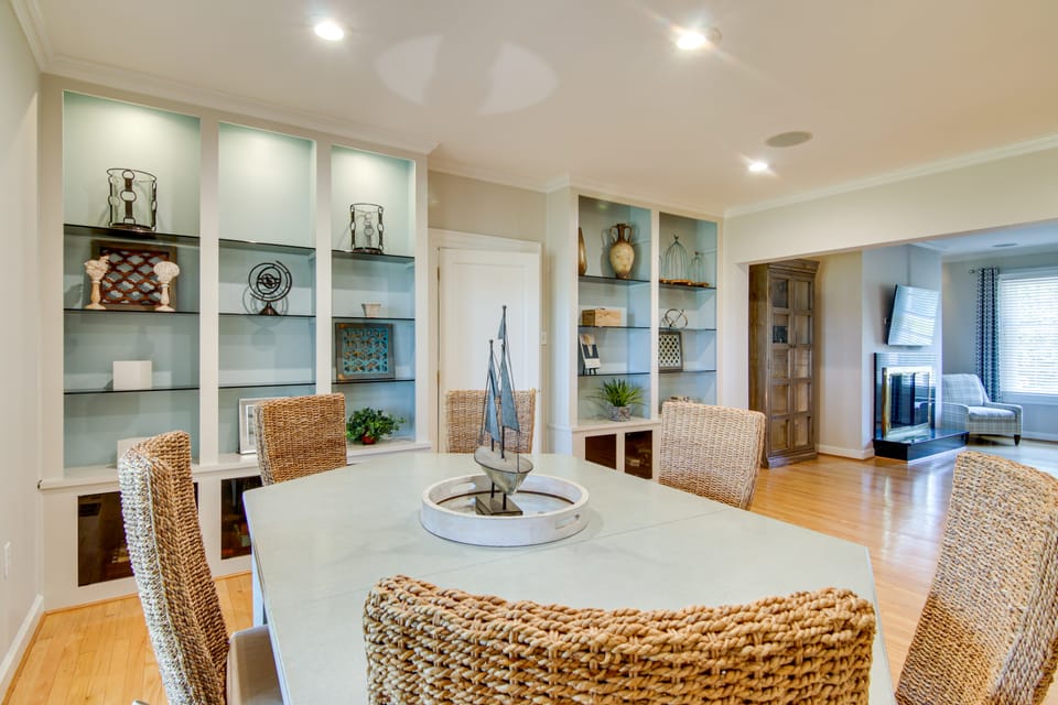 Waterfront Cambridge Gem w/ Hot Tub, Pool & Dock! House in Maryland