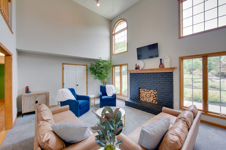 Game Room & Covered Patio: Hummelstown Hideaway House in Pennsylvania