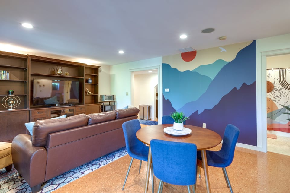 Modern Bellingham Retreat Near Galbraith Mountain! Apartment in Sudden Valley