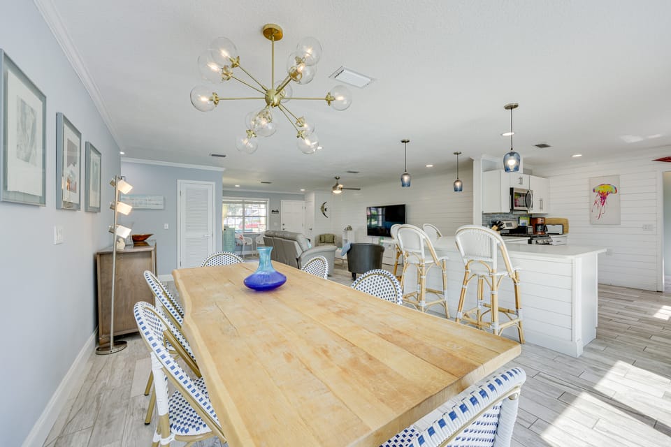 Coastal Home w/ Heated Pool: Mins to Beach & Mayo! House in Jacksonville Beach
