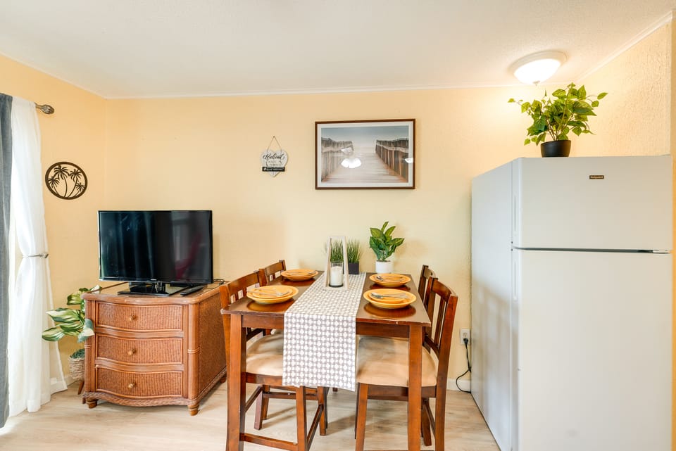 Beachfront Corpus Christi Condo w/ Pool Access! Apartment in Nueces County