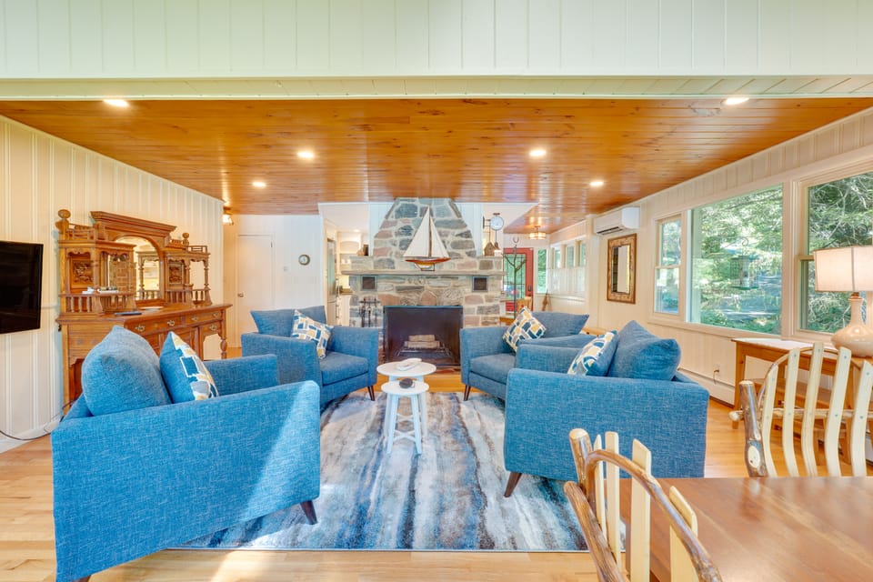 Lakefront Brewster Vacation Rental w/ Private Dock Cottage in Connecticut