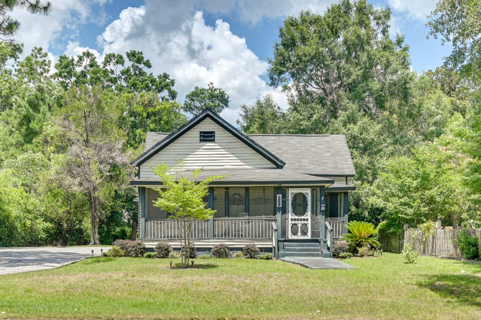 'Magnolia House' 1 Mi to Historic Georgetown House in South Carolina