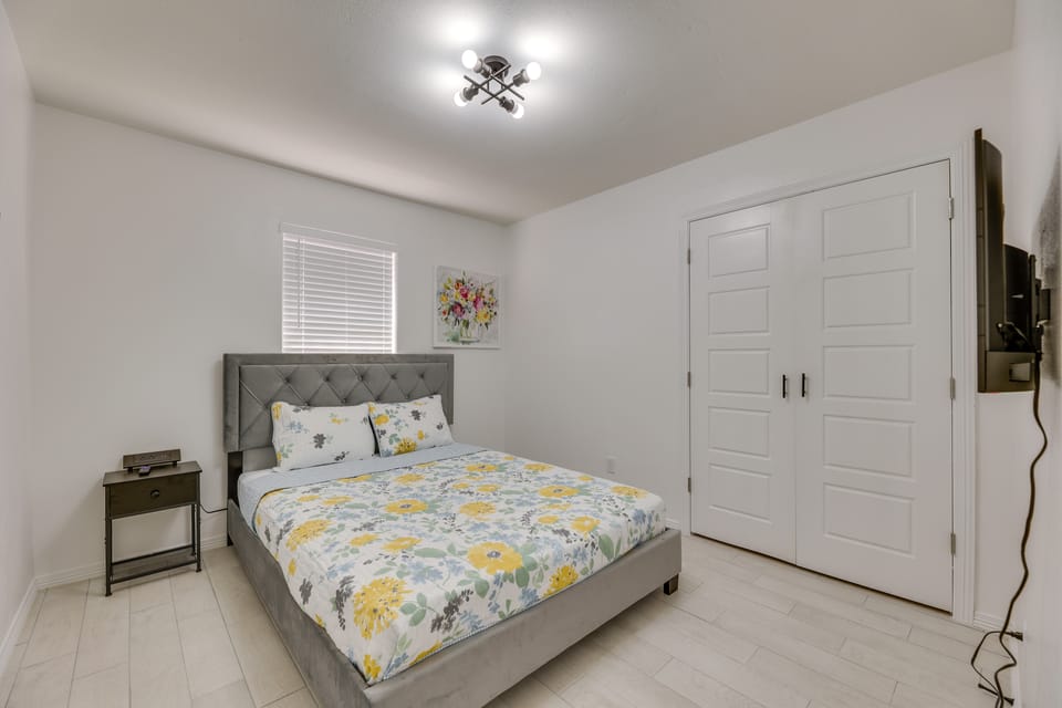 Walk to UTRGV! Edinburg Home w/ Fenced Yard House in Edinburg
