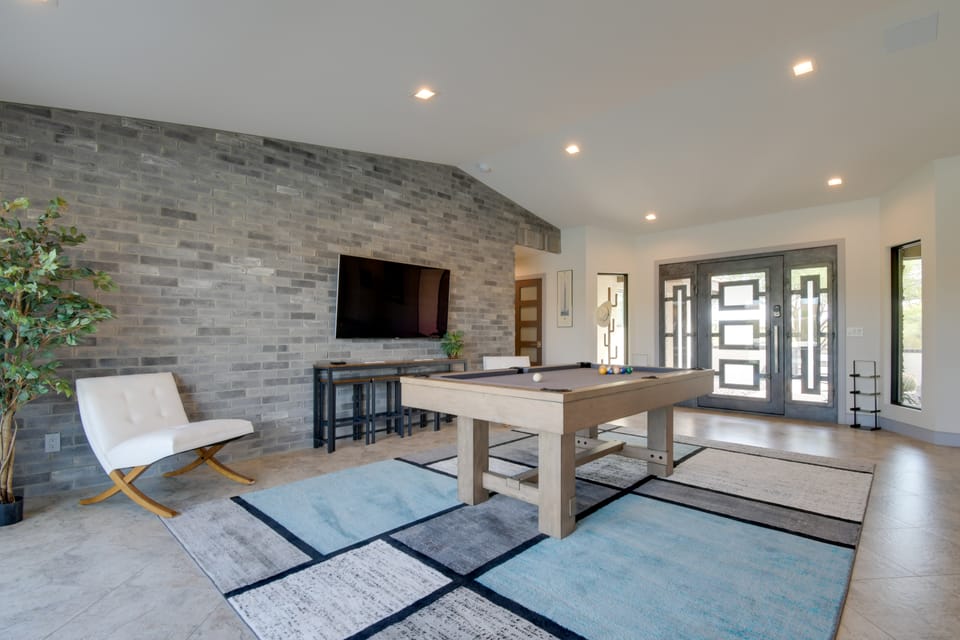Game Room! Luxury Group Getaway in Fountain Hills House in Fountain Hills