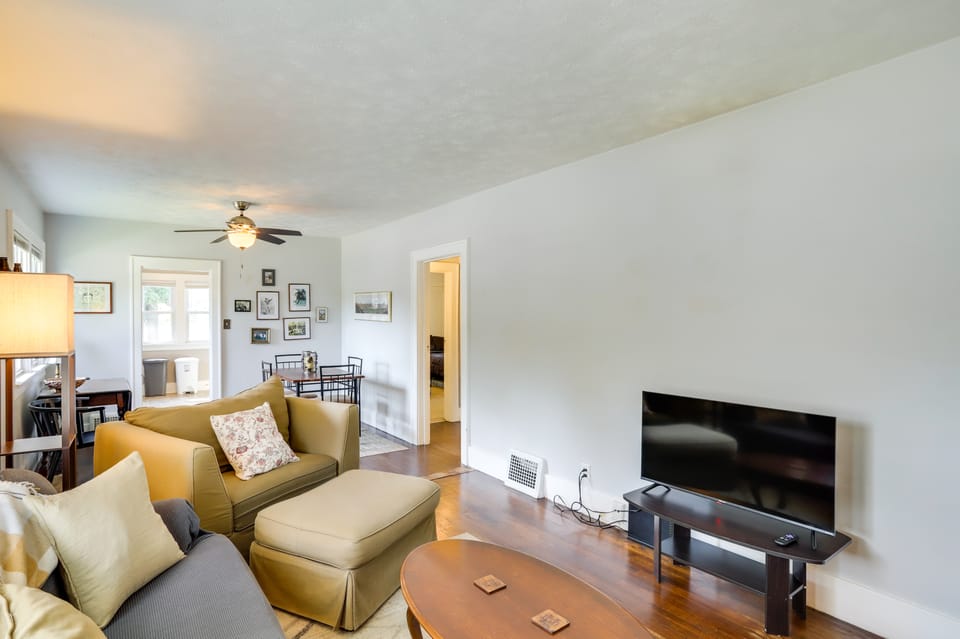 Lovely Home in South Bend: Walk to Notre Dame! House in South Bend