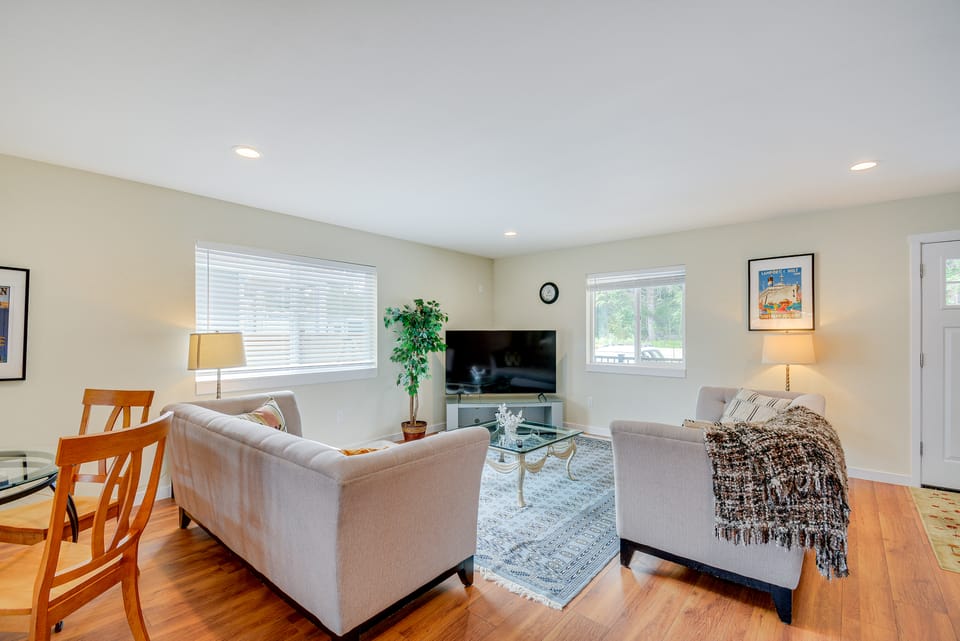 Westport Vacation Rental w/ Private Hot Tub! House in Westport