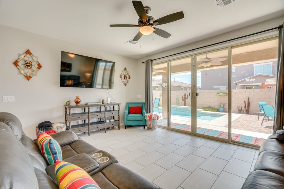 Tucson 4BR Retreat! Private Pool, Fire Pit! House in Arizona