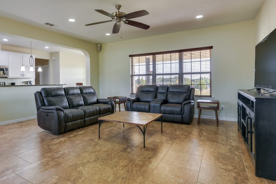 ~ 10 Mi to Dtwn McKinney: Home w/ Patio & Yard House in Texas