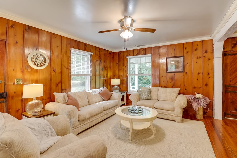 Waterfront Millington Vacation Rental w/ Hot Tub! House in Maryland