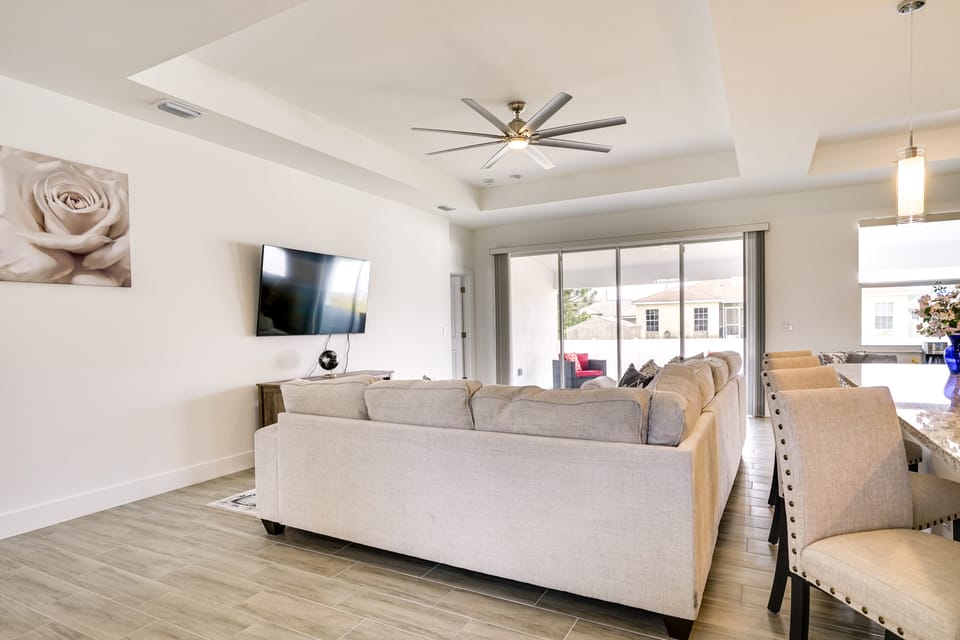 Furnished Lanai & Yard: Comfy Lehigh Acres Getaway House in Lehigh Acres