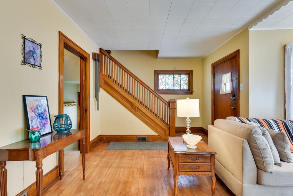 ~ 8 Mi From Canalside! Buffalo Vacation Rental House in Buffalo
