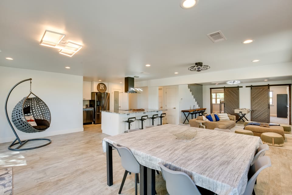 Cozy Interior + Lake View: McKinney Ranch Home! House in McKinney