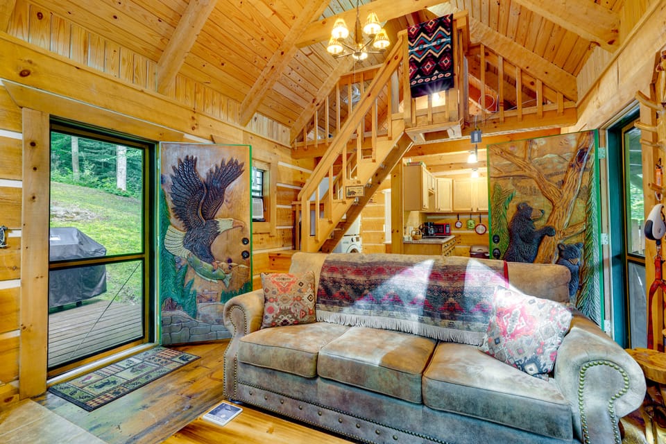 Cozy Log Cabin on 11 Acres: 3 Mi to Cherokee Lake! House in Cherokee Reservoir