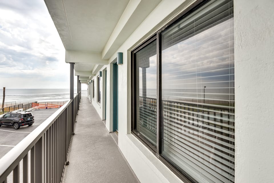 Daytona Beach Vacation Rental w/ Ocean Views! Apartment in Florida